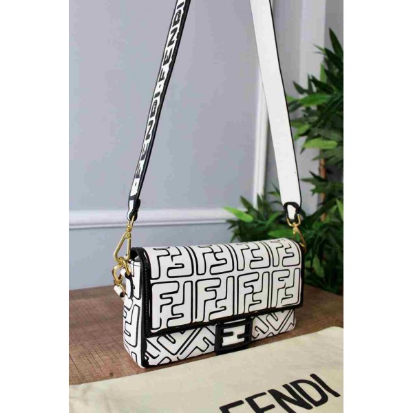 Fendi Baguette Bag 4