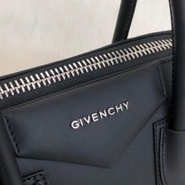 Givenchy Antigona Medium Size