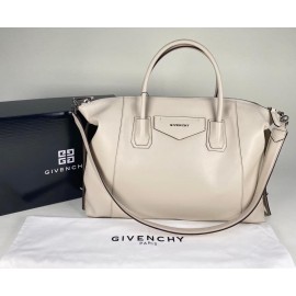 Givenchy Large Antigona 6