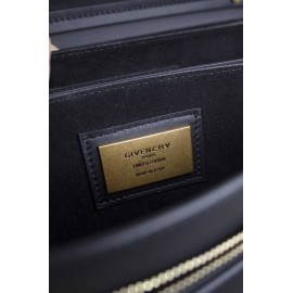 GIVENCHY - Medium GV3 Bag 6