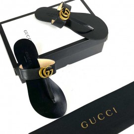 Gucci Leather Thong Sandal 