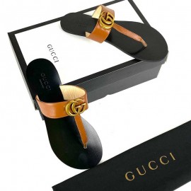 Gucci Leather Thong Sandal 