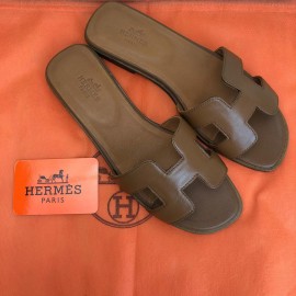 Hermes Oran Sandals Tan Color Slippers 