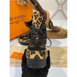 Louis vuitton Leopard print boots