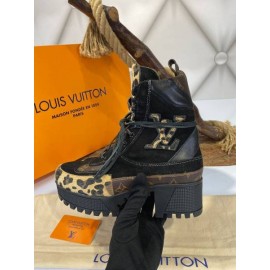 Louis vuitton Leopard print boots