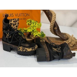 Louis vuitton Leopard print boots