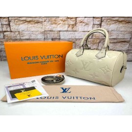 Louis Vuitton Bandouliere