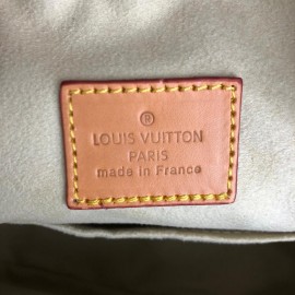 Louis Vuitton Boite Chapeau Souple Cream