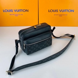 Louis Vuitton Outdoor Messenger Canvas Blc Gry Logo