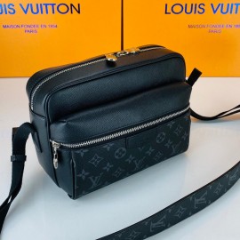 Louis Vuitton Outdoor Messenger Canvas Blc Gry Logo