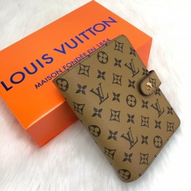 Louis Vuitton Agenda Reserve