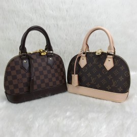 Louis Vuitton Alma D Model Classic