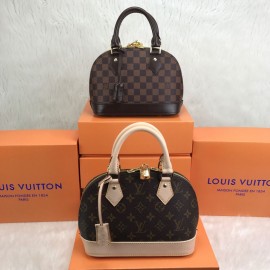 Louis Vuitton Alma D Model Classic