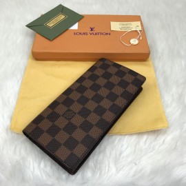 Louis Vuitton Brazza Damier