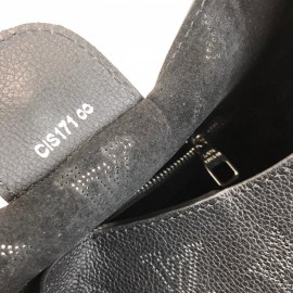 Louis Vuitton Carmel Black