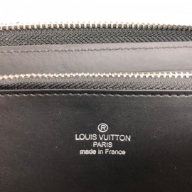 Louis Vuitton Comete Black