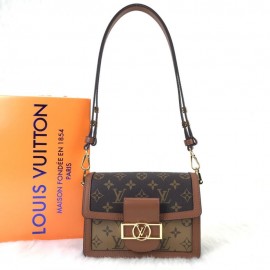 Louis Vuitton Dauphine Mini Classic 