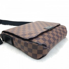 Louis Vuitton Disctrict Pm Damier