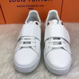 Louis Vuitton Frontrow White Crested