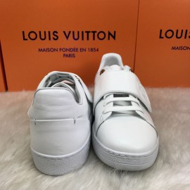 Louis Vuitton Frontrow White Crested