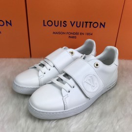 Louis Vuitton Frontrow White Crested