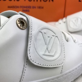 Louis Vuitton Frontrow White Crested