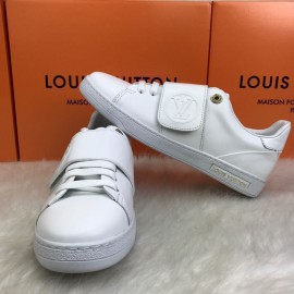 Louis Vuitton Frontrow White Crested