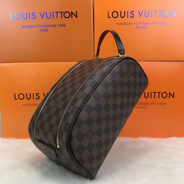 Louis Vuitton King Size Brown Checkered/Damier