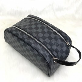 Louis Vuitton King Size Black Checkered/Damier