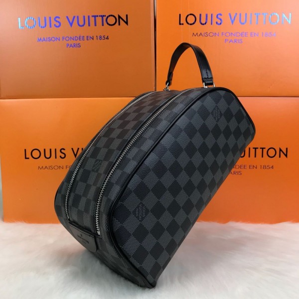 Louis Vuitton King Size Black Checkered/Damier