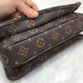 Louis Vuitton Metis Pochette Classic