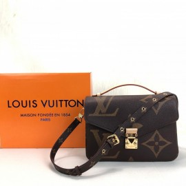 Louis Vuitton Metis Pochette Oversized Classic