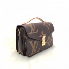 Louis Vuitton Metis Pochette Oversized Classic