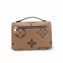 Louis Vuitton Metis Pochette Oversized Reserve