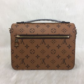 Louis Vuitton Metis Pochette Reserve