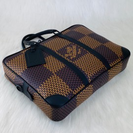 Louis Vuitton Porte Voyage Frame 