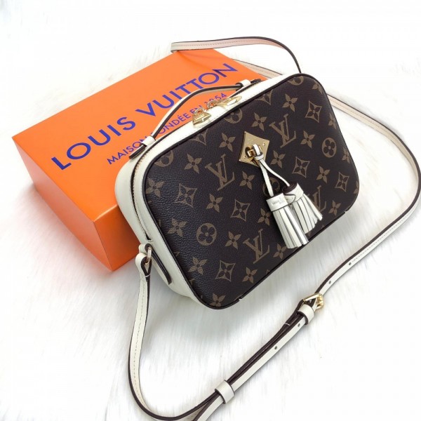 Louis Vuitton Saintonge Cream