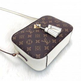 Louis Vuitton Saintonge Cream