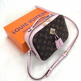 Louis Vuitton Saintonge Powder