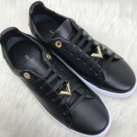 Louis Vuitton Sessential V Frontrow Sneakers Black