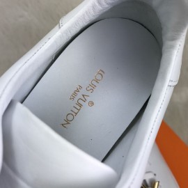 Louis Vuitton Sessential V Frontrow Sneakers