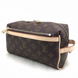 Louis Vuitton Toiletry Kit Clasic