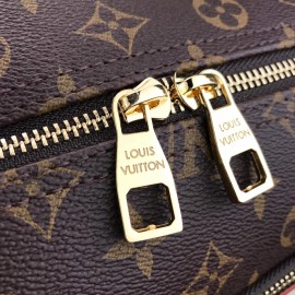 Louis Vuitton Toiletry Kit Clasic