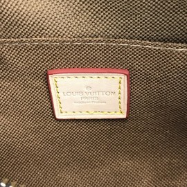 Louis Vuitton Toiletry Kit Clasic