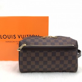 Louis Vuitton Toiletry Kit Damier