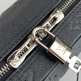 Louis Vuitton Porte Voyage Empreinte blck