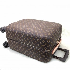 Louis Vuitton Zephyr 55 (cabin size) 8