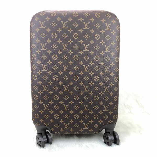 Louis Vuitton Zephyr 55 (cabin size) 8