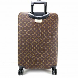 Louis Vuitton Zephyr 55 (cabin size) 11