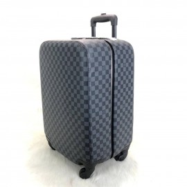 Louis Vuitton Zephyr 55 (cabin size) 1